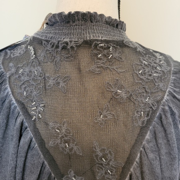 Gimmicks Women S High Neck Dusty Gray Long Dolman Sleeve Top Romantic Lace Bead - Picture 3 of 15